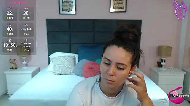 Snapshot of MadisonJenner chatting on September 28, 11:48 am MadisonJenner online show from September 28, 11:48 am