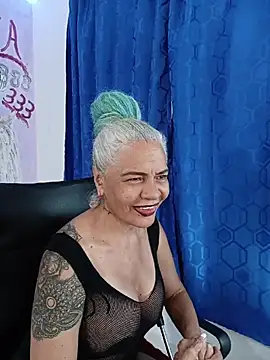 Snapshot of freyadevil333 chatting on May 16, 10:36 am freyadevil333 online show from May 16, 10:36 am