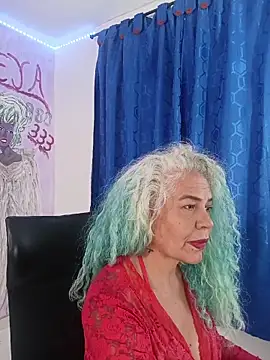 Snapshot of freyadevil333 chatting on May 19, 6:53 am freyadevil333 online show from May 19, 6:53 am