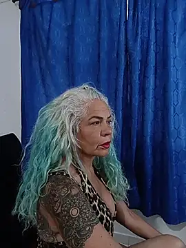 Snapshot of freyadevil333 chatting on June 12, 10:19 pm freyadevil333 online show from June 12, 10:19 pm