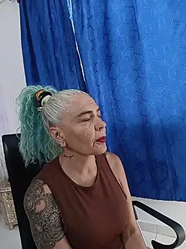 Snapshot of freyadevil333 chatting on July 28, 4:39 pm freyadevil333 online show from July 28, 4:39 pm
