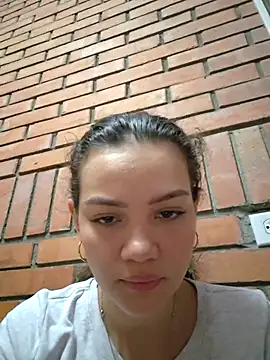Snapshot of Angela_hank2 chatting on June 2, 11:29 pm Angela hank2 online show from June 2, 11:29 pm