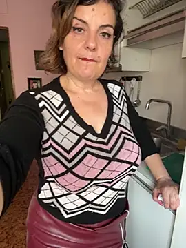 Snapshot of Sunbelxx chatting on November 7, 9:09 am Sunbelxx online show from November 7, 9:09 am