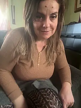 Snapshot of Sunbelxx chatting on November 25, 12:27 pm Sunbelxx online show from November 25, 12:27 pm