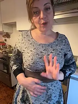 Snapshot of Sunbelxx chatting on December 2, 9:03 am Sunbelxx online show from December 2, 9:03 am