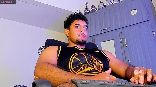 Big furry bear13 online show from February 21, 4:29 am