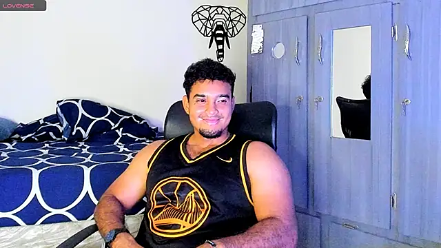 Big furry bear13 online show from February 26, 7:53 am