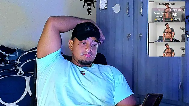 Big furry bear13 online show from March 17, 7:02 am