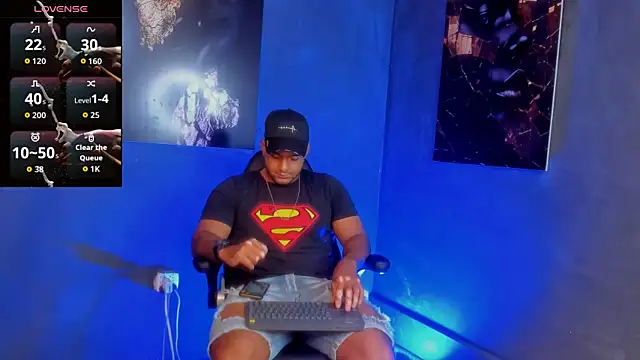 Big furry bear13 online show from September 19, 4:14 am