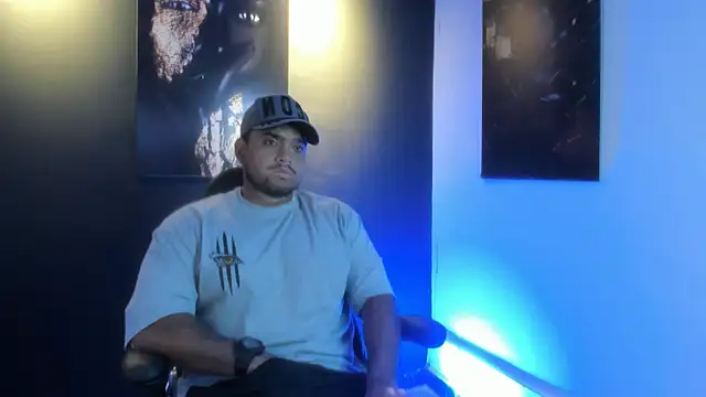 Big furry bear13 online show from October 15, 5:18 am