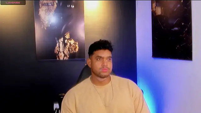 Big furry bear13 online show from November 14, 6:56 am