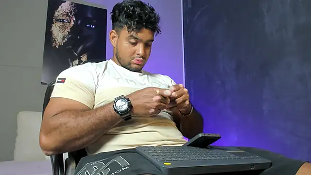 Big furry bear13 online show from March 6, 4:53 am