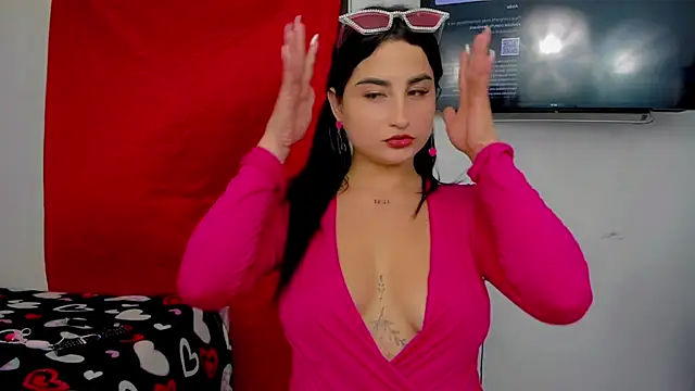 Snapshot of sunshine_uwu22 chatting on February 27, 9:36 pm sunshine uwu22 online show from February 27, 9:36 pm