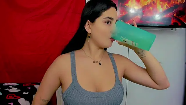 Snapshot of sunshine_uwu22 chatting on March 11, 6:19 pm sunshine uwu22 online show from March 11, 6:19 pm