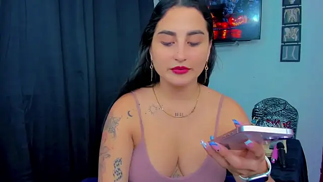 Snapshot of sunshine_uwu22 chatting on October 20, 7:25 pm sunshine uwu22 online show from October 20, 7:25 pm