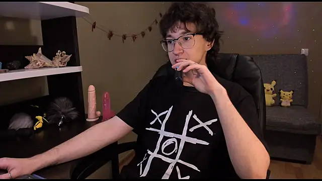 zackstivens online show from February 5, 11:50 pm