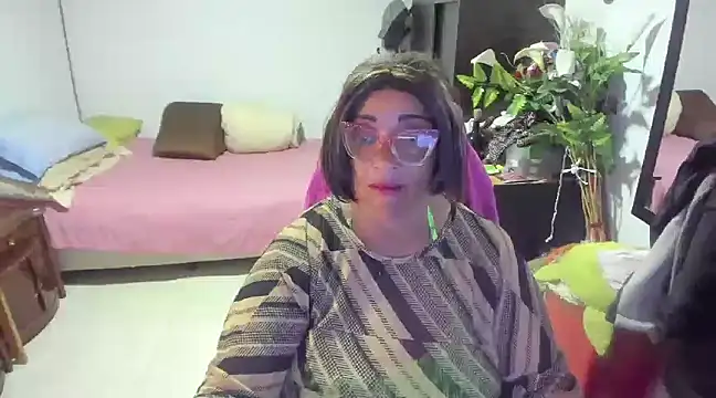 Snapshot of Mrs_mommy_ chatting on January 15, 7:23 pm Mrs mommy  online show from January 15, 7:23 pm