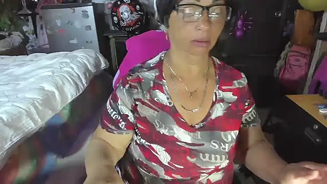 Snapshot of Mrs_mommy_ chatting on November 5, 11:05 pm Mrs mommy online show from November 5, 11:05 pm