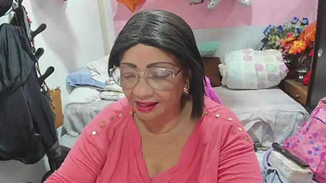 Mrs mommy  online show from May 22, 9:20 pm