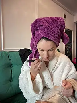 HotXMom online show from February 12, 7:58 am