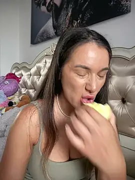 HotXMom online show from July 3, 6:20 am