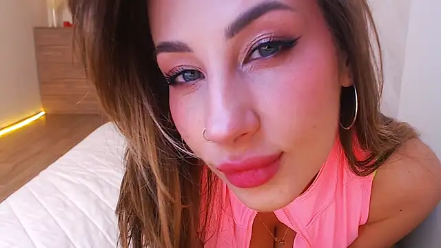 Snapshot of Magic_Eyes__ chatting on May 20, 3:13 am Magic Eyes online show from May 20, 3:13 am