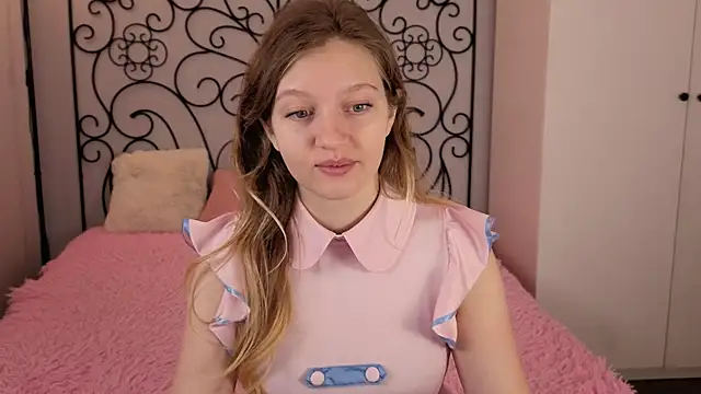 Snapshot of Ksuhesa chatting on December 1, 1:21 am Ksuhesa online show from December 1, 1:21 am