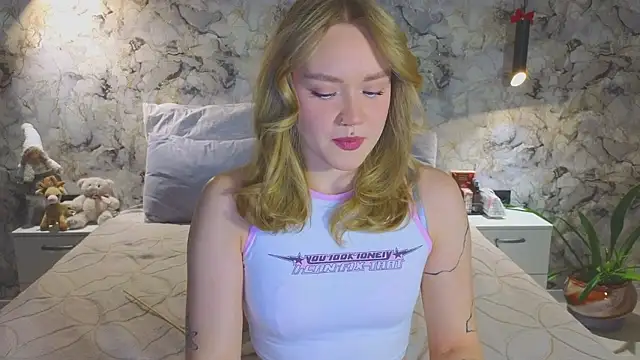 Aurora Golden1 online show from January 9, 5:15 pm