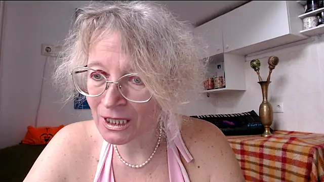 Snapshot of Zosya1111 chatting on January 25, 11:13 am Zosya1111 online show from January 25, 11:13 am