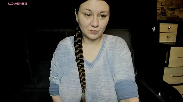Snapshot of AlisaBacker chatting on May 22, 8:25 pm AlisaBacker online show from May 22, 8:25 pm