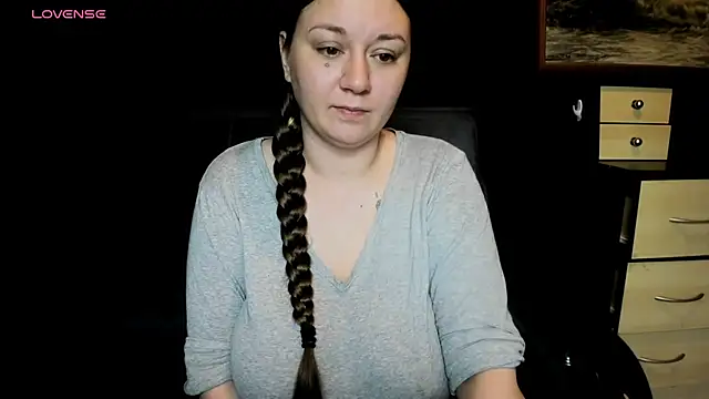Snapshot of AlisaBacker chatting on July 4, 7:20 pm AlisaBacker online show from July 4, 7:20 pm
