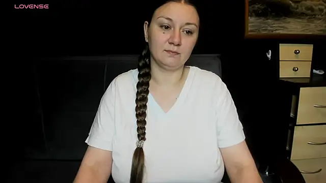 Snapshot of AlisaBacker chatting on July 27, 9:44 pm AlisaBacker online show from July 27, 9:44 pm