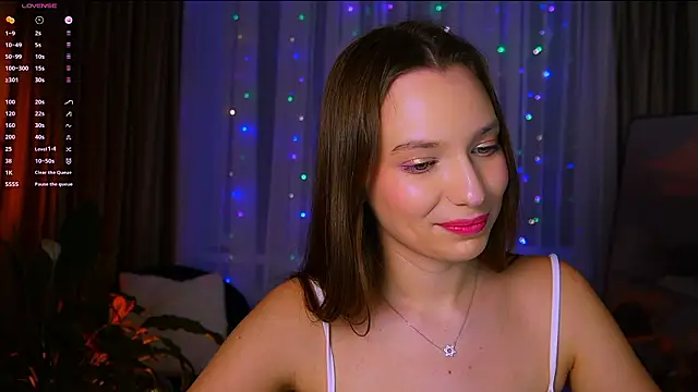 Snapshot of soffy__kisss chatting on January 31, 7:11 pm soffy kisss online show from January 31, 7:11 pm