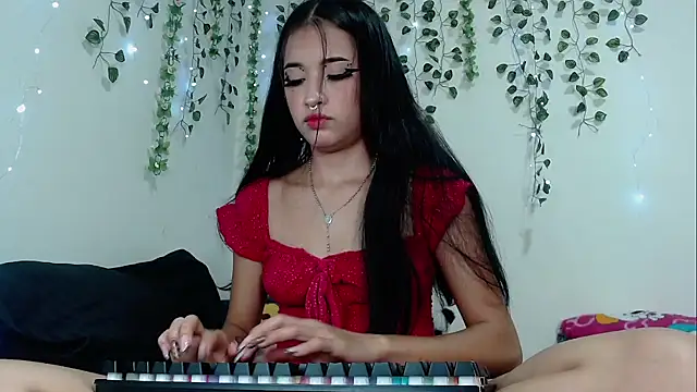 Snapshot of laurita_rico chatting on September 25, 5:11 am laurita rico online show from September 25, 5:11 am