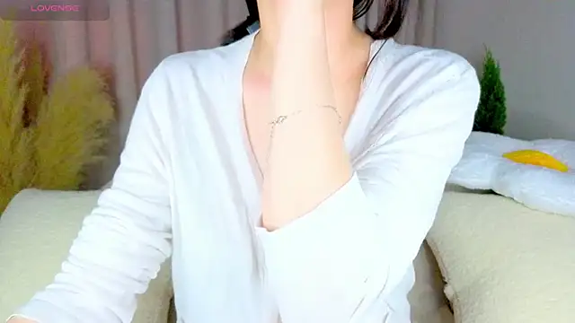 Snapshot of Embez-Damdang chatting on November 29, 4:15 am Embez-Damdang online show from November 29, 4:15 am