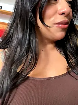 Snapshot of foxxy_nasty chatting on October 25, 6:35 pm foxxy nasty online show from October 25, 6:35 pm