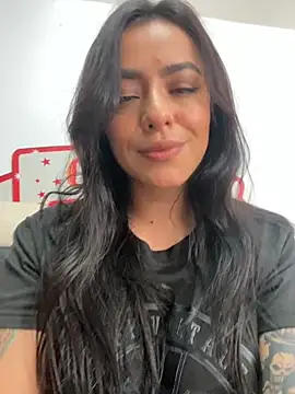 Snapshot of foxxy_nasty chatting on October 27, 4:55 pm foxxy nasty online show from October 27, 4:55 pm