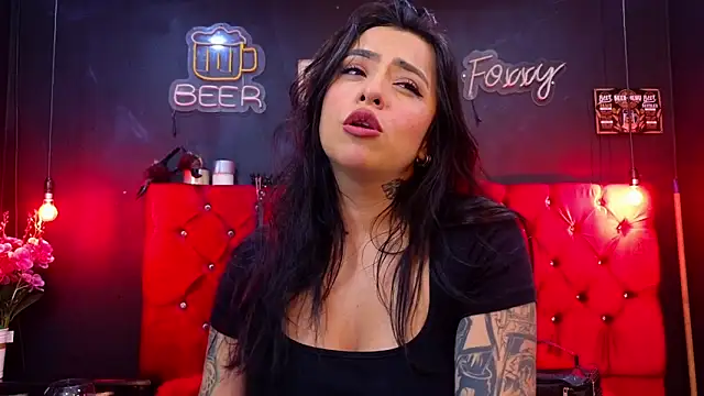 Snapshot of foxxy_nasty chatting on November 11, 5:24 pm foxxy nasty online show from November 11, 5:24 pm