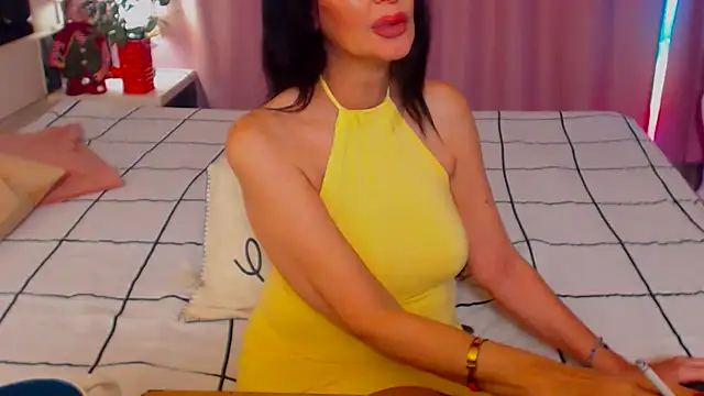 Snapshot of shannon4u chatting on December 30, 9:19 pm shannon4u online show from December 30, 9:19 pm