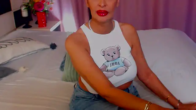 Snapshot of shannon4u chatting on March 15, 11:06 pm shannon4u online show from March 15, 11:06 pm