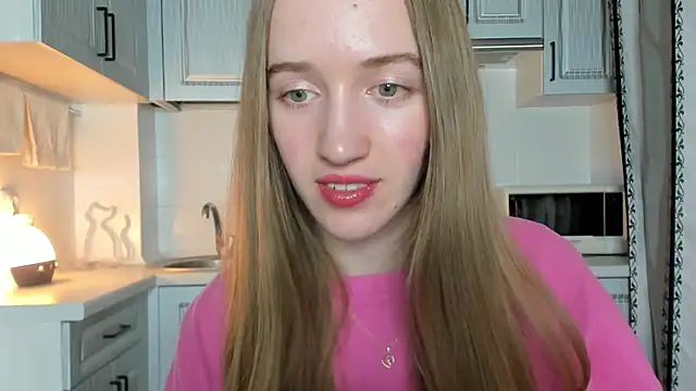 leslie my lovee online show from October 15, 9:26 pm