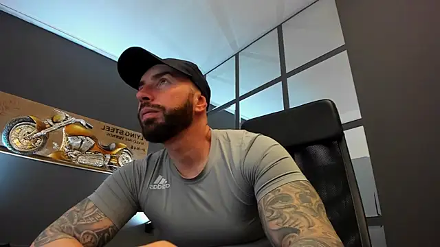 AronGrant online show from February 8, 8:52 am