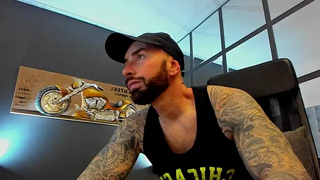 AronGrant online show from December 22, 9:50 am