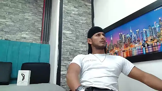 Chris Dick23 online show from January 14, 5:13 am