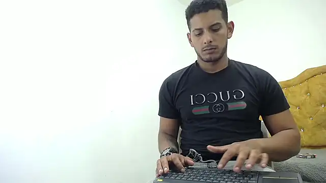 Snapshot of Chris_Dick23 chatting on July 3, 4:41 am Chris Dick23 online show from July 3, 4:41 am