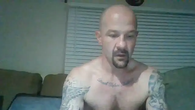 Snapshot of Kinkster615 chatting on June 14, 1:47 am Kinkster615 online show from June 14, 1:47 am