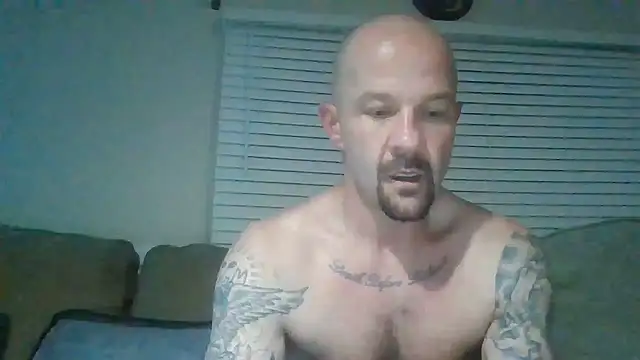 Snapshot of Kinkster615 chatting on June 14, 2:57 am Kinkster615 online show from June 14, 2:57 am