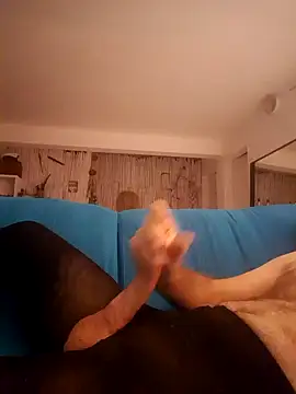 Snapshot of terisdfg chatting on January 11, 8:32 pm terisdfg online show from January 11, 8:32 pm