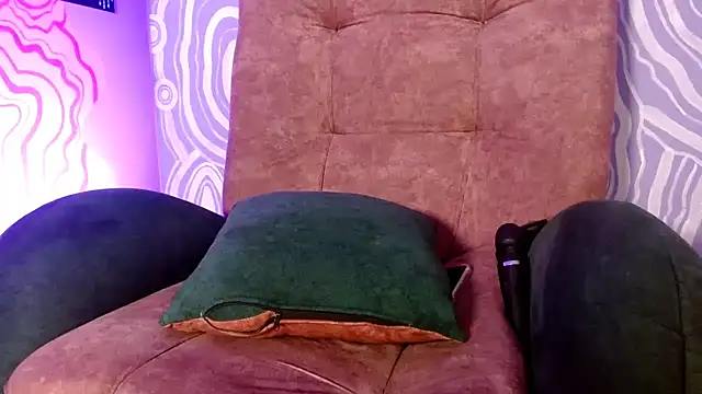 420viol3ta  online show from February 3, 2:53 am