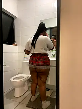 MILL204 online show from October 26, 7:20 pm